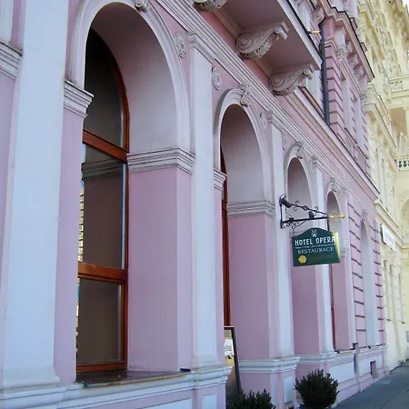 Opera Prága