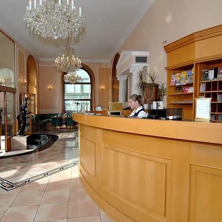 Hotel Opera Praga
