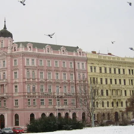 Opera Hotel 4*