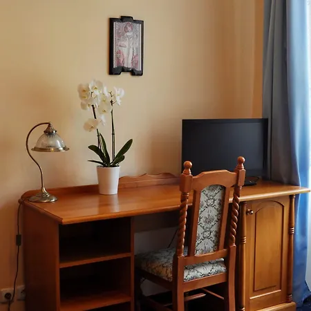 Opera Otel 4*
