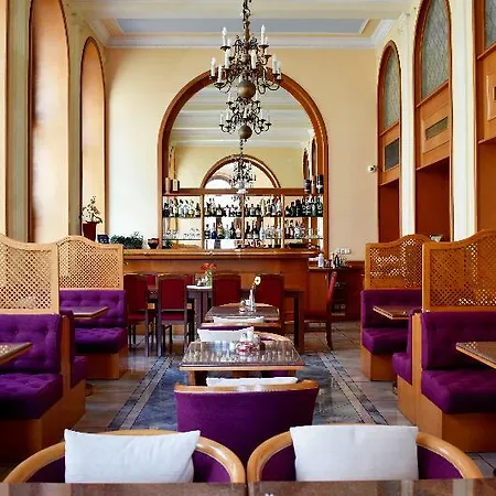 Opera Otel 4*