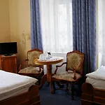 Opera 4* Prague
