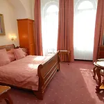 Hotel Opera 4*