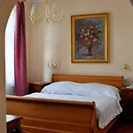 Hotel Opera