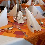 Opera Szálloda 4*