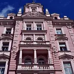 Opera 4* Prága